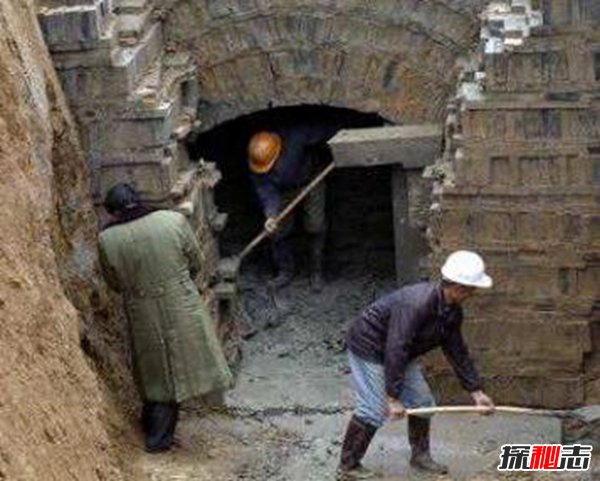 中国最邪门的古墓 石棺鲜血淋漓上面刻着诅咒127 / 作者:UFO爱好者 / 帖子ID:88531