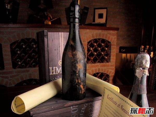 世界十大奢侈名酒 第一瓶子镶钻价值4200万元977 / 作者:UFO爱好者 / 帖子ID:87123