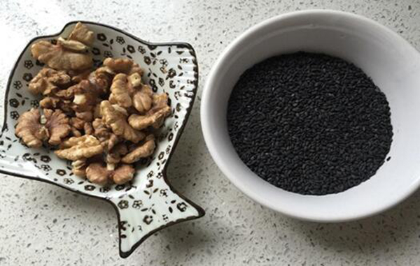 核桃可以和什么一起打豆浆 很多食物都可以（黄豆等）594 / 作者:UFO爱好者 / 帖子ID:76378