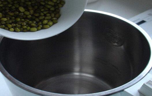 绿豆豆浆的食用禁忌有哪些 制作绿豆豆浆时要注意什么12 / 作者:UFO爱好者 / 帖子ID:75431