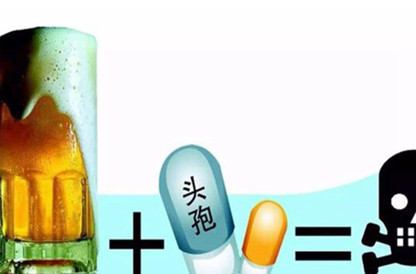 头孢和螃蟹能一起吃 可以（两者同食不会产生不良反应）668 / 作者:UFO爱好者 / 帖子ID:75439