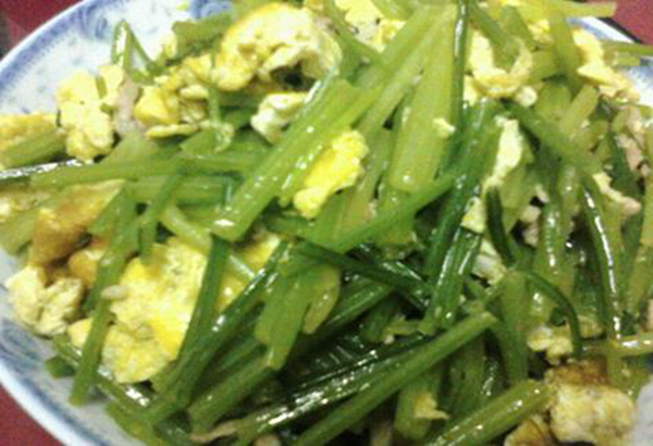鸡蛋和芹菜能一起吃吗 可以（一起吃营养价值高）46 / 作者:UFO爱好者 / 帖子ID:75339