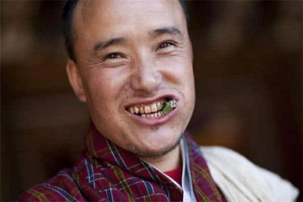 槟榔加烟有什么危害 槟榔加烟有五种危害792 / 作者:UFO爱好者 / 帖子ID:89334
