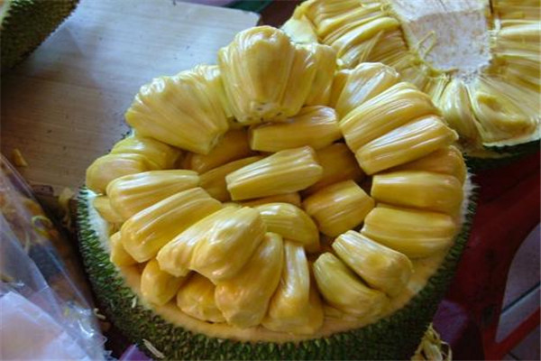 菠萝蜜过敏什么症状 可能出现呕吐腹泻皮肤瘙痒情况876 / 作者:UFO爱好者 / 帖子ID:89381