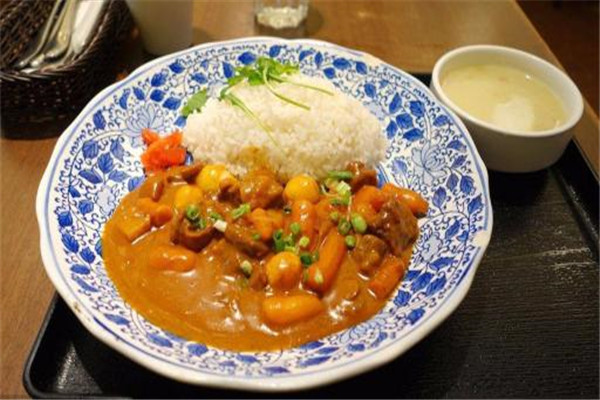咖喱用猪肉还是鸡肉 鸡肉猪肉都可以加（不相克）828 / 作者:UFO爱好者 / 帖子ID:88688
