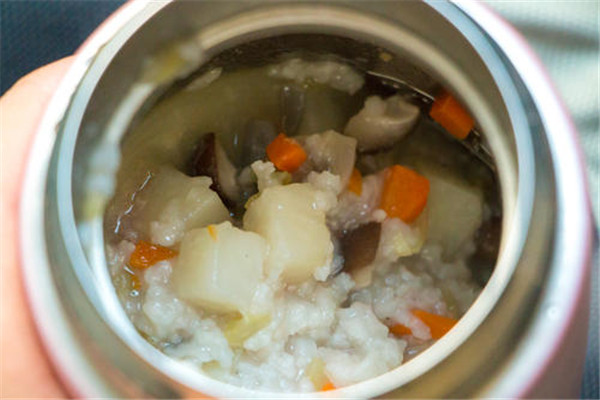 焖烧杯可以放熟饭菜吗 使用焖烧杯存放食物要注意什么486 / 作者:UFO爱好者 / 帖子ID:88689