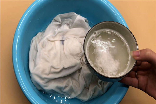 衣服放在盐水泡了一夜 用盐水浸泡衣服的注意事项167 / 作者:UFO爱好者 / 帖子ID:88573