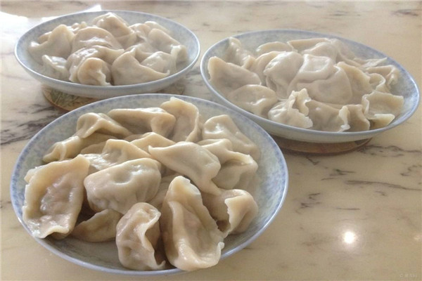 冻饺子跟冷水一起下吗 煮饺子不破的方法608 / 作者:UFO爱好者 / 帖子ID:88572