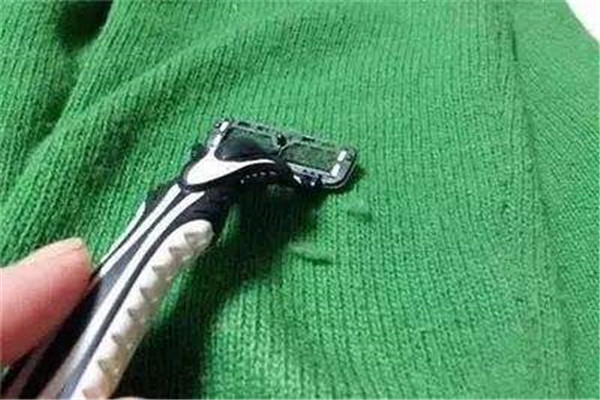 毛衣粘毛是什么原因 怎么快速去除衣服上的毛球488 / 作者:UFO爱好者 / 帖子ID:88352