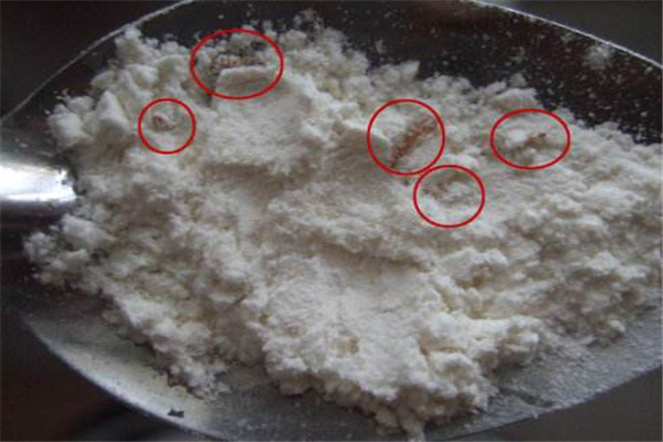 面粉生虫了怎么处理 可以放太阳下晒晒杀虫再过筛627 / 作者:UFO爱好者 / 帖子ID:88187