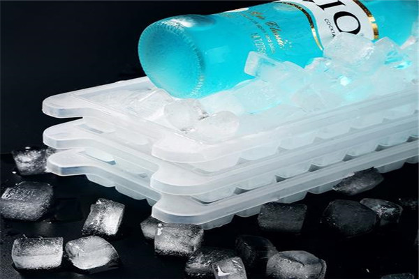 调酒为什么要转冰块 调酒转动的冰块如何制作602 / 作者:UFO爱好者 / 帖子ID:88177