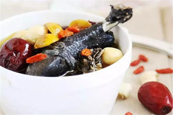 乌骨鸡是发物吗 哪类人群不可以喝乌骨鸡汤505 / 作者:UFO爱好者 / 帖子ID:87572 乌骨鸡是发物吗 哪类人群不可以喝乌骨鸡汤505 / 作者:UFO爱好者 / 帖子ID:87572
