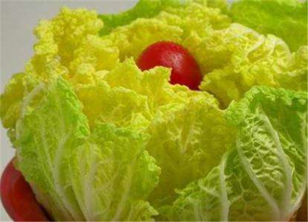 白菜的热量是多少 减肥时候可以 吃白菜吗（可以）67 / 作者:UFO爱好者 / 帖子ID:87603