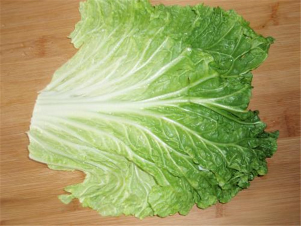 白菜的热量是多少 减肥时候可以 吃白菜吗（可以）895 / 作者:UFO爱好者 / 帖子ID:87603