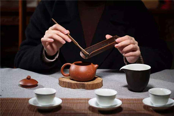 冬天喝红茶好还是绿茶好 绿茶好（绿茶解腻效果好）96 / 作者:UFO爱好者 / 帖子ID:87313
