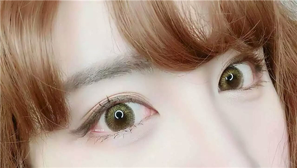 美瞳护理液多久换一次最好 一天洗一次比较健康330 / 作者:UFO爱好者 / 帖子ID:87029