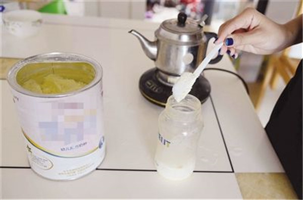 奶粉用多少度的水冲泡 40-50摄氏度的水最好967 / 作者:UFO爱好者 / 帖子ID:87035