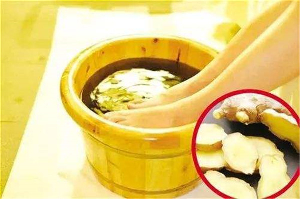 泡脚加什么有助于睡眠 加盐加醋加生姜都可以489 / 作者:UFO爱好者 / 帖子ID:86942