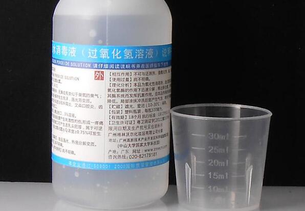 消毒水对人体的危害有哪些 可能灼伤皮肤粘膜消化系统103 / 作者:UFO爱好者 / 帖子ID:86565 消毒水对人体的危害有哪些 可能灼伤皮肤粘膜消化系统103 / 作者:UFO爱好者 / 帖子ID:86565