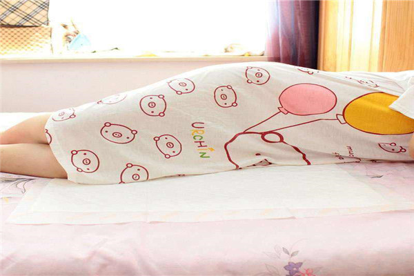 产褥垫是干嘛用的 孕妇生养时生养后使用的产品849 / 作者:UFO爱好者 / 帖子ID:84617