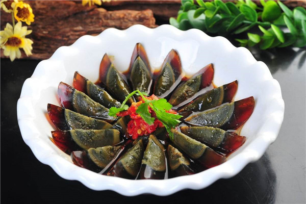 皮蛋菠菜一起吃会怎样 皮蛋不能和哪些食物一起吃87 / 作者:UFO爱好者 / 帖子ID:83926