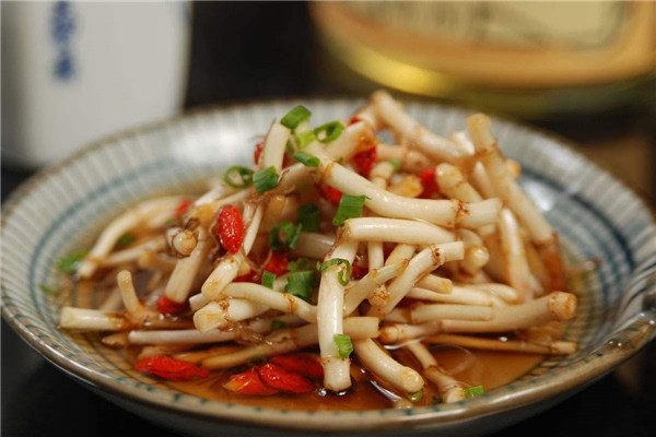 鱼腥草的禁忌有哪些 鱼腥草可以天天都吃吗768 / 作者:UFO爱好者 / 帖子ID:83562