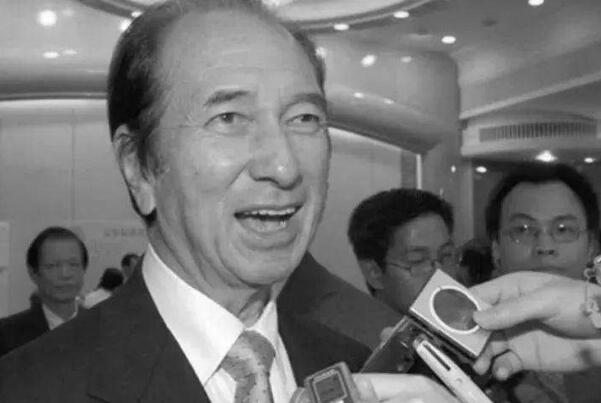 何鸿燊为什么能娶四个老婆 赌王的四房太太都是合法的吗112 / 作者:UFO爱好者 / 帖子ID:82189