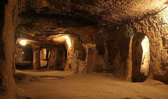 地心人真的存在，5000年前修建了位于地下深处的隧道与洞穴442 / 作者:UFO爱好者 / 帖子ID:77882