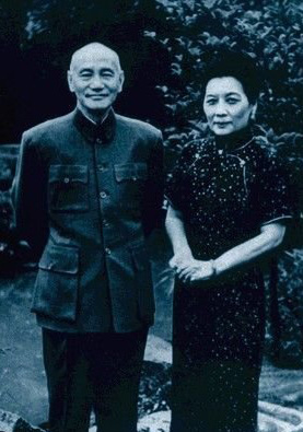 宋美龄四大谜团:罗斯福事后评价她像铁一样硬的女人！745 / 作者:UFO爱好者 / 帖子ID:79862