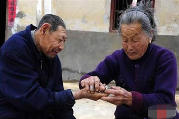 走近科学猴娃真相迷离 长相似猴双手垂过膝盖(疑似返祖)34 / 作者:UFO爱好者 / 帖子ID:103512