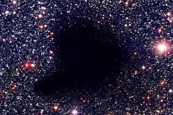牧夫巨洞是不是黑洞？发光弧长达30万光年(星系坍塌形成)967 / 作者:UFO爱好者 / 帖子ID:97583