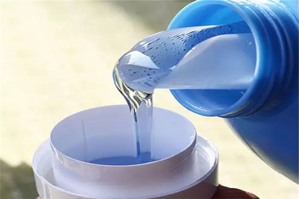 洗衣液和洗衣粉能一起用吗？可以，针对污渍重的部位128 / 作者:UFO爱好者 / 帖子ID:90027