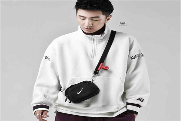 bjhg是什么品牌 独具特色的简约型服装品牌（来自法国）535 / 作者:UFO爱好者 / 帖子ID:89721