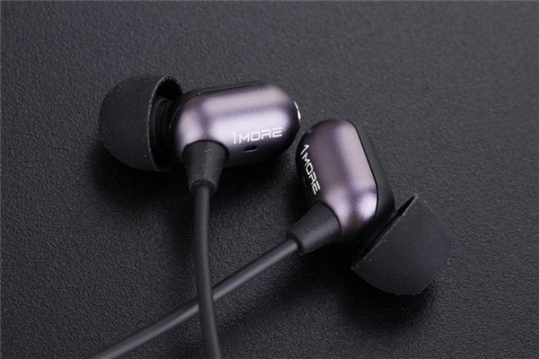 耳机一边没声音能修吗 耳机一边没有声音的原因80 / 作者:UFO爱好者 / 帖子ID:89734