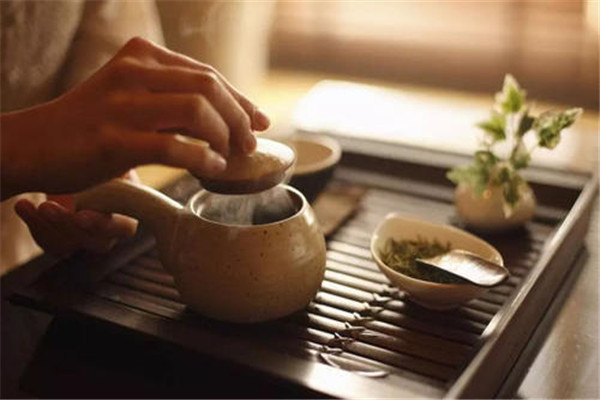 浓茶和淡茶的区别 浓茶和淡茶的功效有哪些136 / 作者:UFO爱好者 / 帖子ID:89640