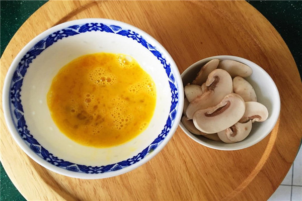 鸡蛋蘑菇能一起吃吗 鸡蛋和蘑菇炒菜的做法301 / 作者:UFO爱好者 / 帖子ID:89641