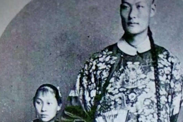 世界上最高的人:詹世钗身高超3米(房屋5米高)262 / 作者:UFO爱好者 / 帖子ID:94258