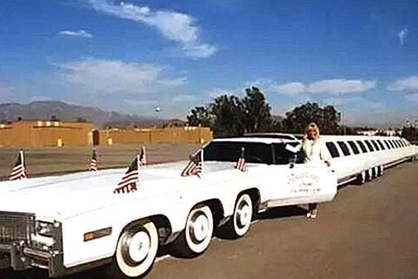 世界上最长的轿车：全长30米(自带豪华停机坪)881 / 作者:UFO爱好者 / 帖子ID:93498