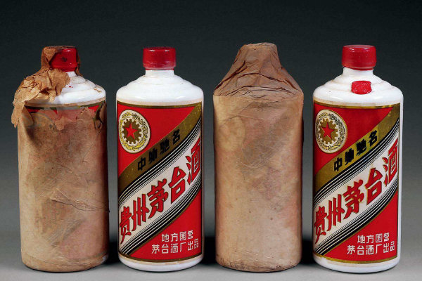 飞天茅台最早是哪一年?产自1954年(专用于外销)324 / 作者:UFO爱好者 / 帖子ID:81018