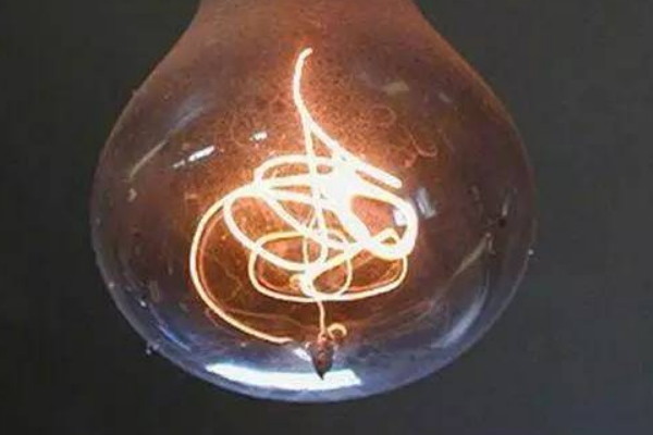 世界上点亮时间最长的灯泡：点亮100万个小时(持续113年)64 / 作者:UFO爱好者 / 帖子ID:93007