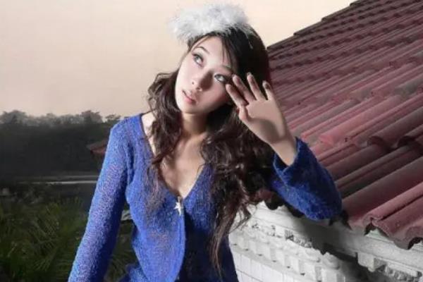 世界最贵的充气仿真娃娃:价值50万元(触感堪比真人)330 / 作者:UFO爱好者 / 帖子ID:90712