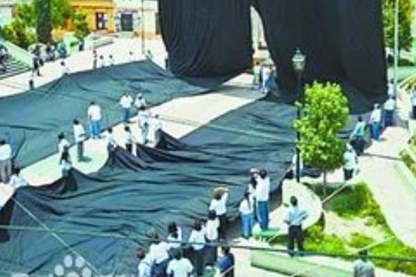 世界上最大的牛仔裤:能据满两条街道(容纳至少70人)404 / 作者:UFO爱好者 / 帖子ID:90406