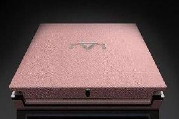 世界上最贵的电脑:开关上都镶嵌钻石(售价近700万元)439 / 作者:UFO爱好者 / 帖子ID:90340
