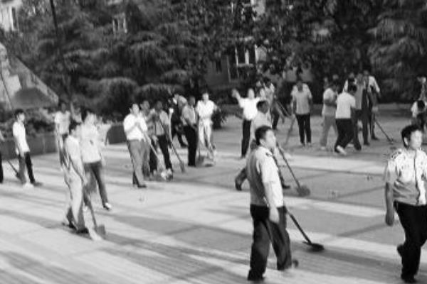 蓝翔百人跨省打架事件:副校长率学生打架(不去不让毕业)173 / 作者:UFO爱好者 / 帖子ID:101036