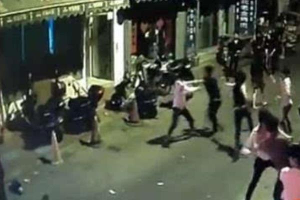 三亚群殴事件结果:一名男子被捅伤死亡(主谋判处八年)949 / 作者:UFO爱好者 / 帖子ID:101031