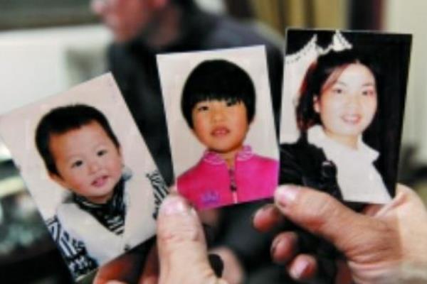 4·13湖南衡阳杀人案:12岁少年杀3名亲人(拿钱直奔网吧)753 / 作者:UFO爱好者 / 帖子ID:100809