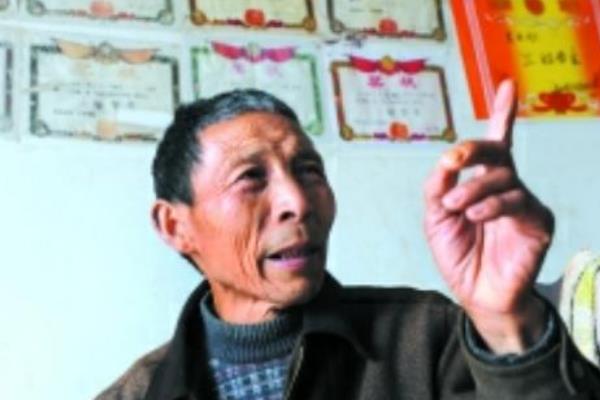 4·13湖南衡阳杀人案:12岁少年杀3名亲人(拿钱直奔网吧)200 / 作者:UFO爱好者 / 帖子ID:100809