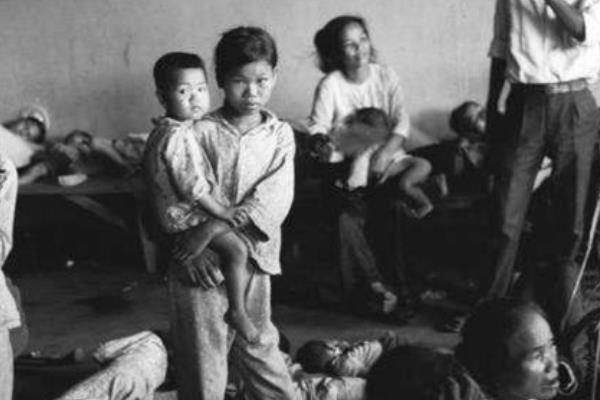 红色高棉大屠杀:左倾政策导致三百万人死亡(骷髅堆成山)875 / 作者:UFO爱好者 / 帖子ID:100748