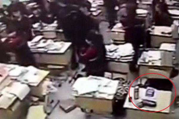 萧振高三学生跳楼自杀事件真相:生前口中常念世界末日159 / 作者:UFO爱好者 / 帖子ID:100687