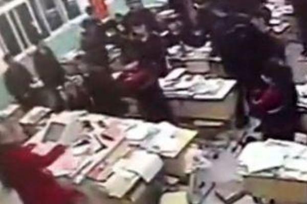 萧振高三学生跳楼自杀事件真相:生前口中常念世界末日41 / 作者:UFO爱好者 / 帖子ID:100687